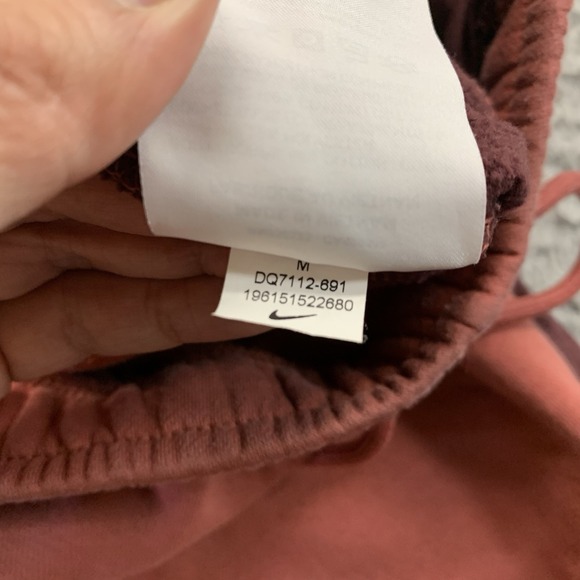 Nike Joggers Womens Medium Icon Clash Fleece‎ Pink Red 28" Inseam Gym Train Run - Picture 12 of 14